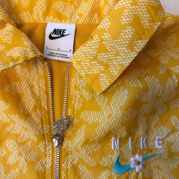 Nike Sports Daisy Woven Yellow Floral Houndstooth windbreaker Jacket Sz-L. DD5 - Picture 10 of 16